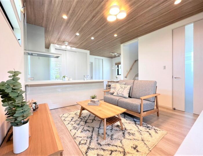 🏡　和歌山市中モデルハウス　家具入りました！