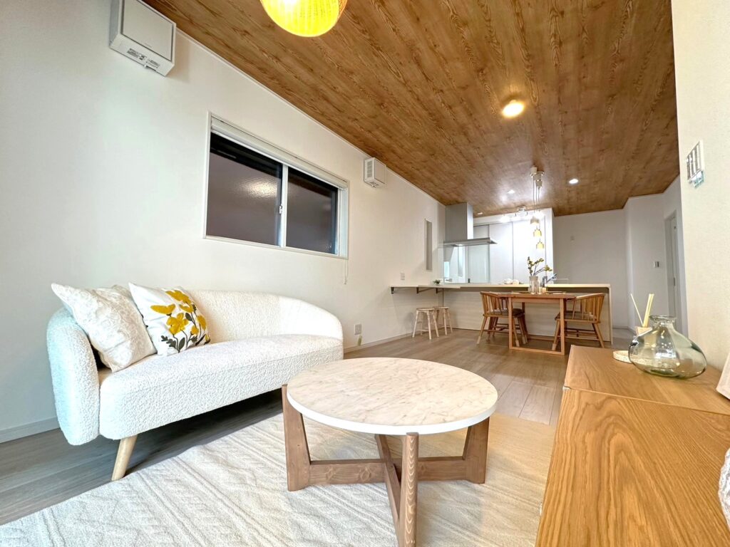 🏡　東大阪市吉田モデルハウス　家具入りました♪