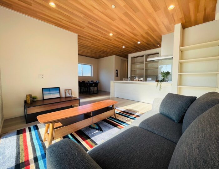 🏡　岸和田市南町モデルハウス　家具入りました♪