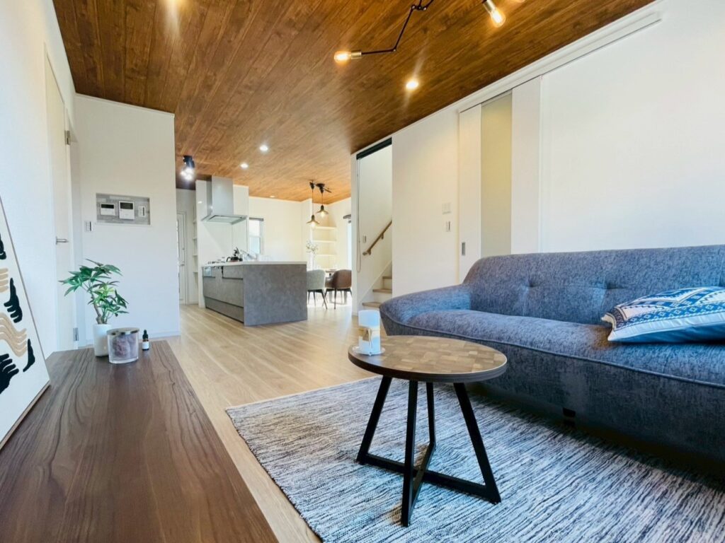 🏡貝塚市清児モデルハウス　家具入りました♪