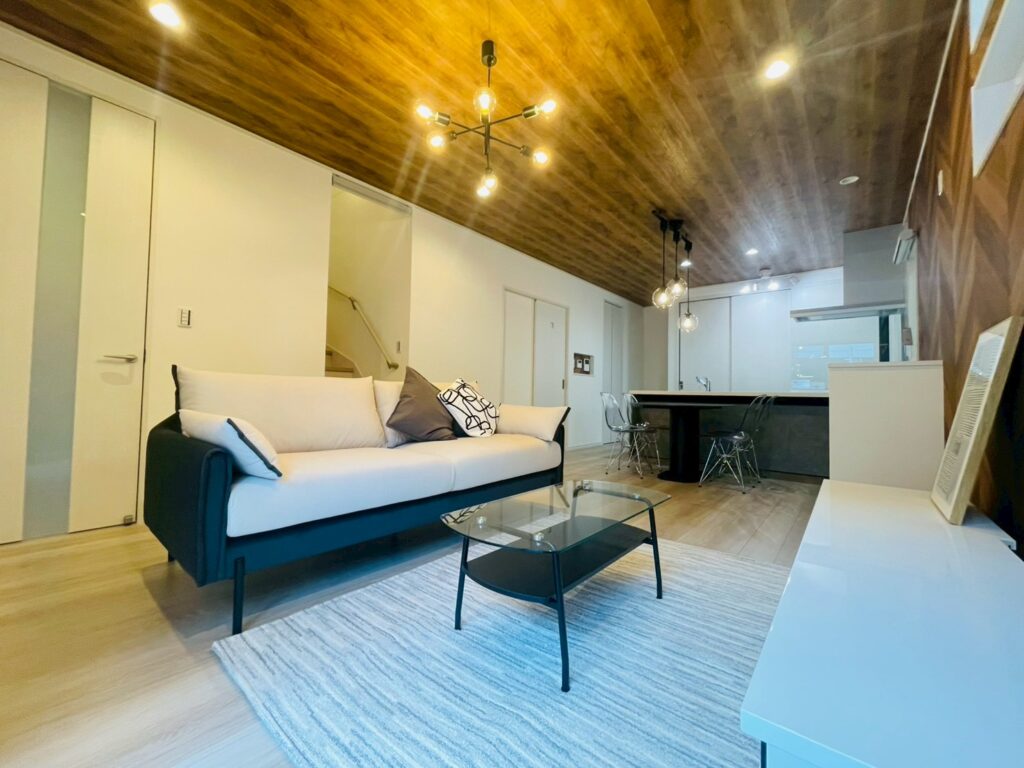 🏡岸和田市並松町モデルハウス　家具入りました♪