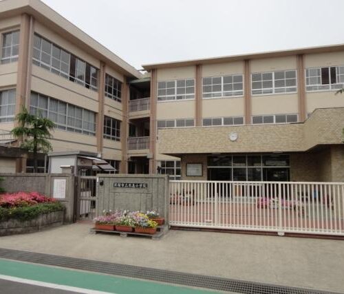 貝塚市立木島小学校