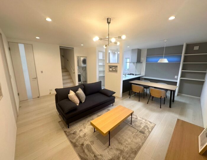 🏡熊取町大久保南モデルハウス　家具入りました♪