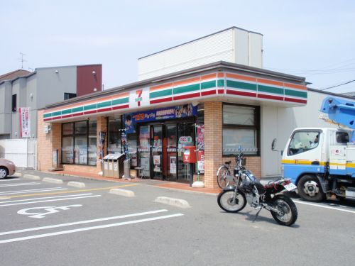 セブンイレブン香芝西真美店